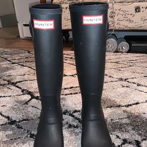 Black Hunter Boots